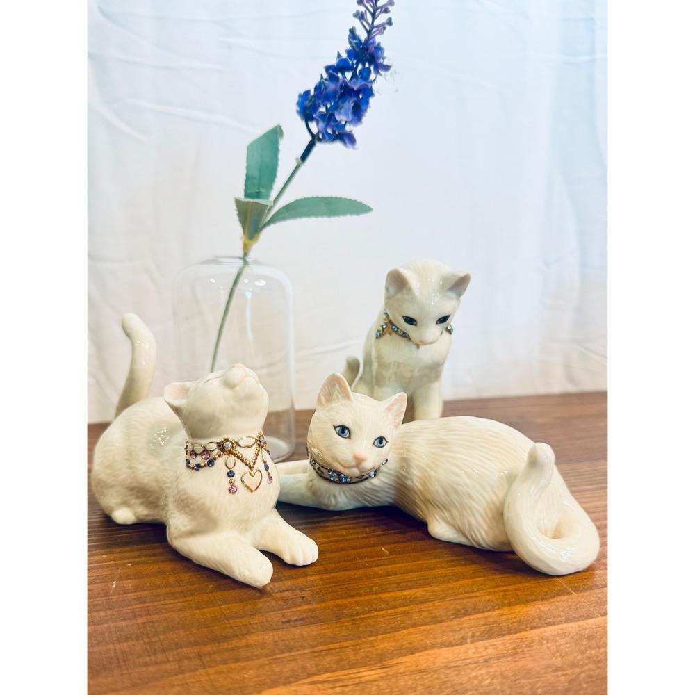 Lenox Jeweled Porcelain Kitten Figurine Set of 3 Awake To A Kiss White Cat